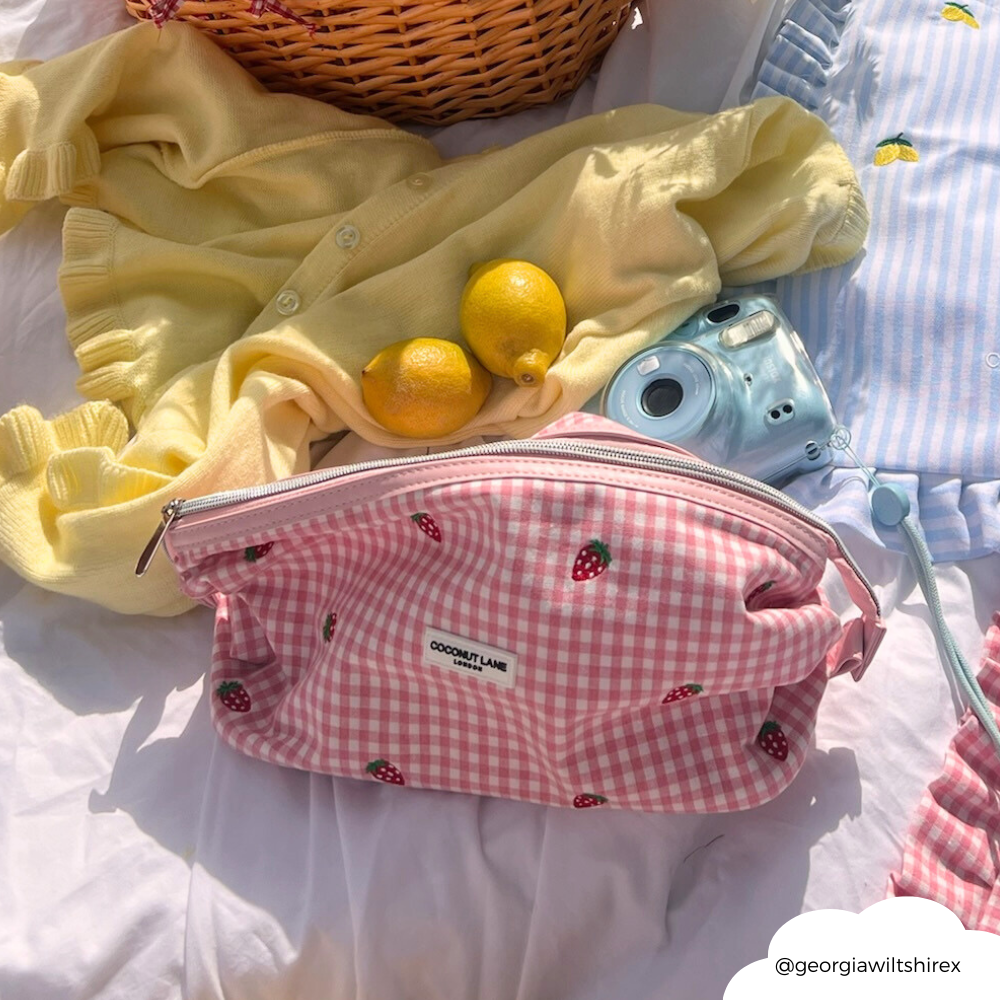 Expandable Makeup Bag - Strawberry Picnic