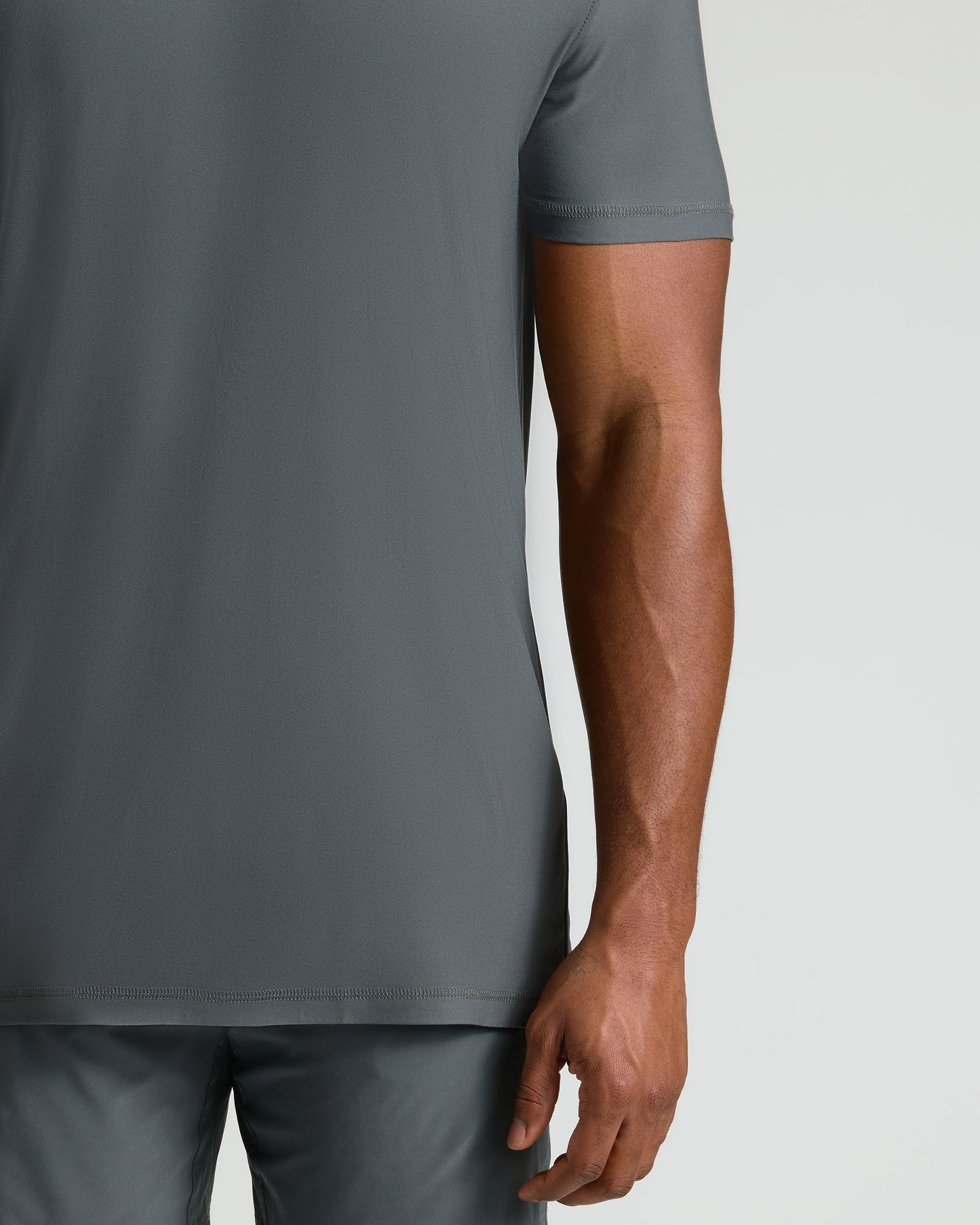 Carbon Tall Active Crew Neck 2.0