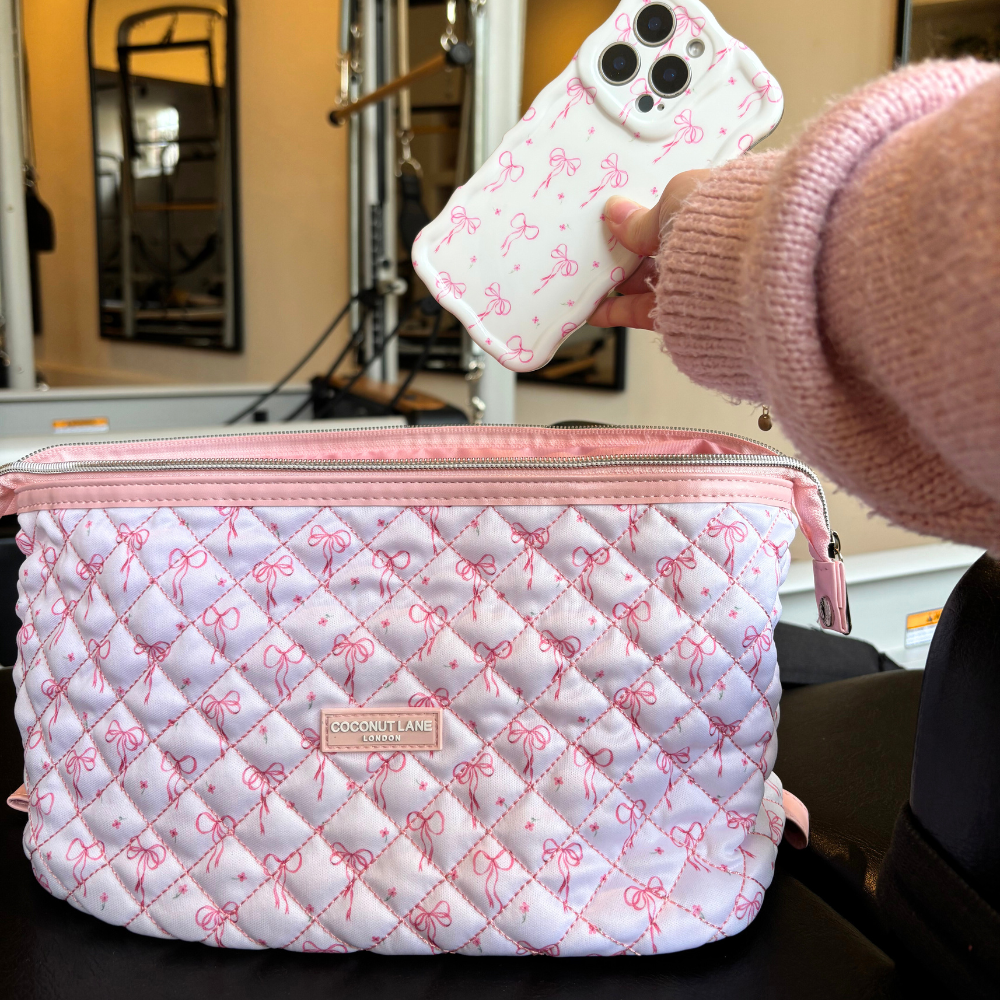 Expandable Makeup Bag - Quilted Dainty Bows