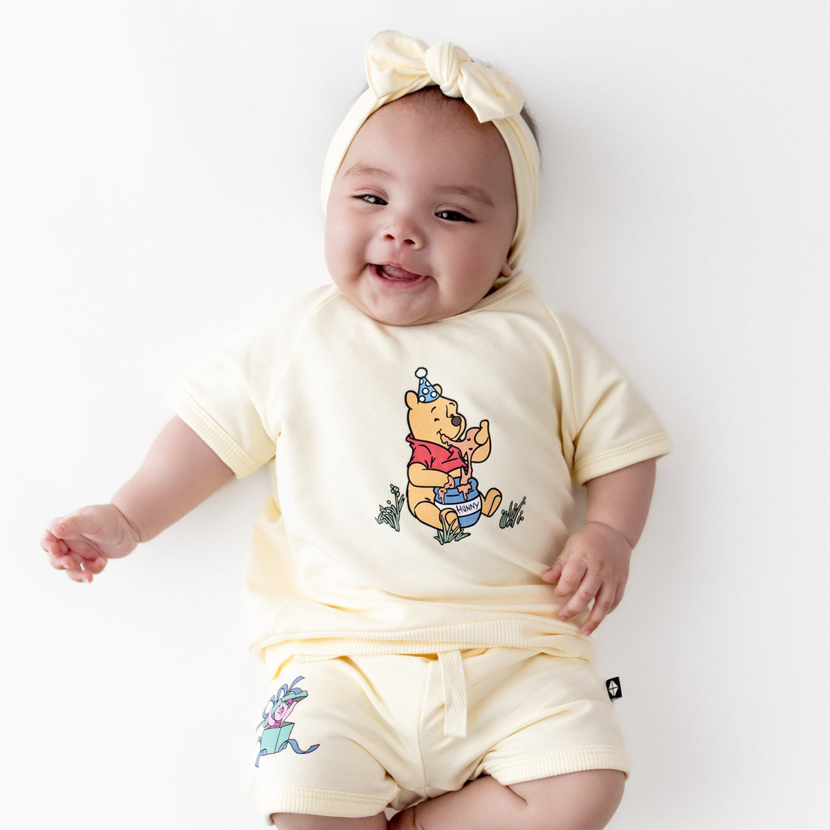 Short Sleeve Jogger Set in Winnie the Pooh on Chamomile