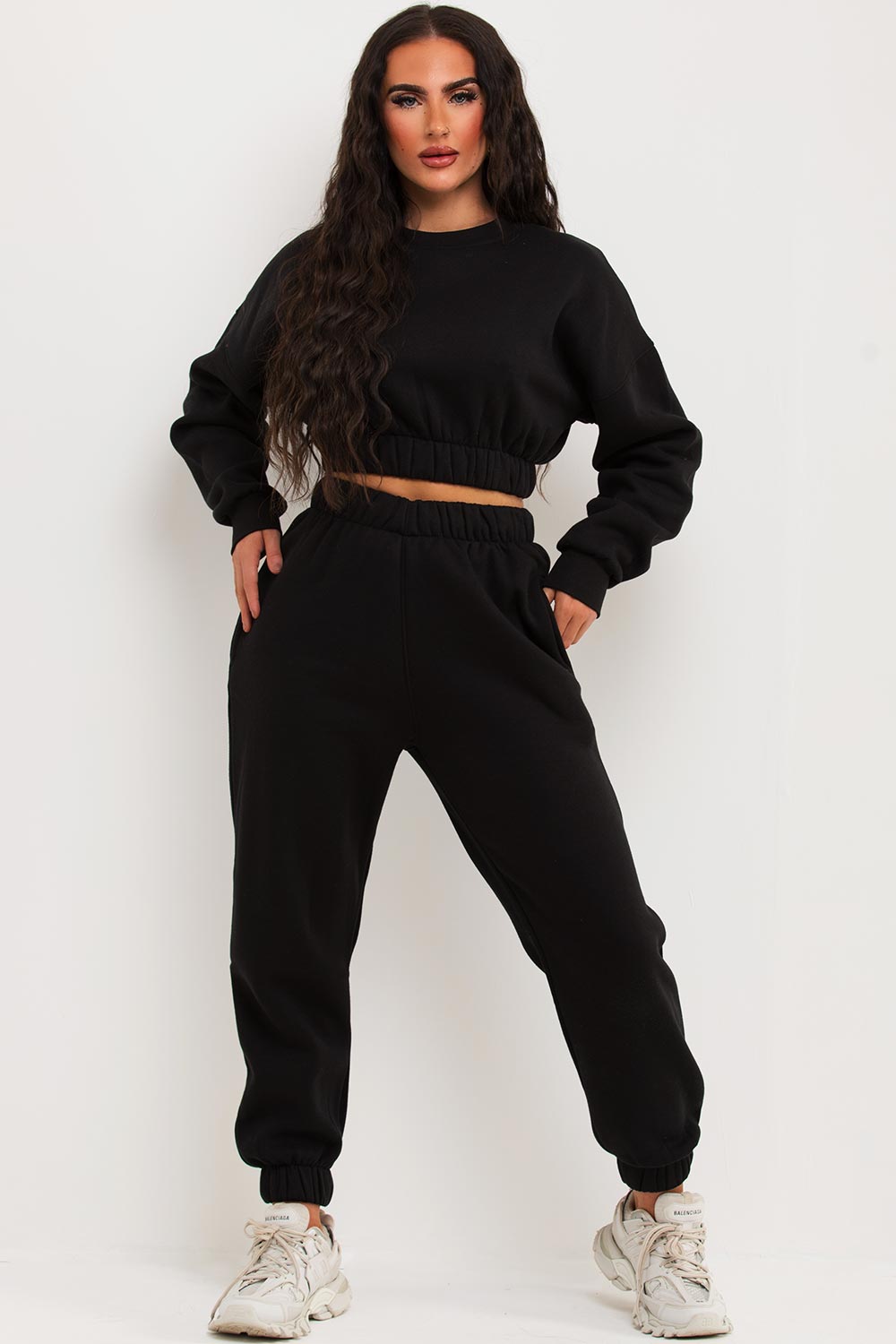 Crop Sweatshirt And Joggers Tracksuit Black