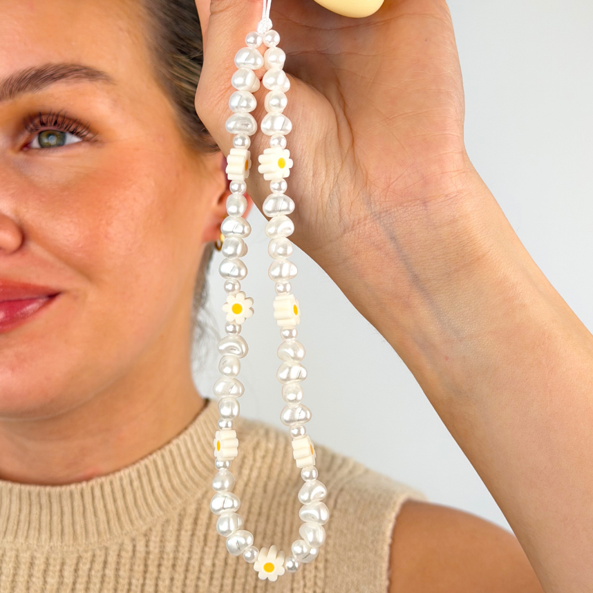Beaded Phone Strap - Daisy Pearl